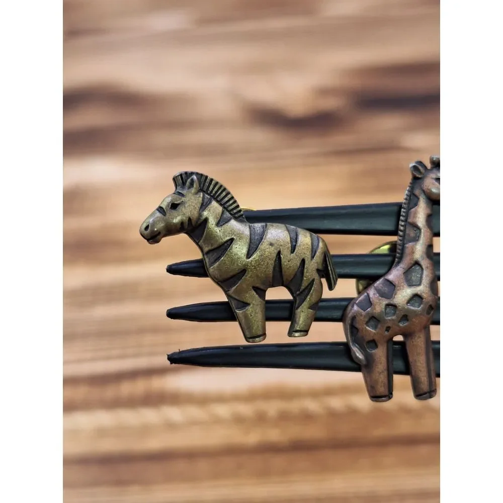 Zebra Giraffe Brooch Lapel Tie Pin Signed JJ‎ Vintage 1